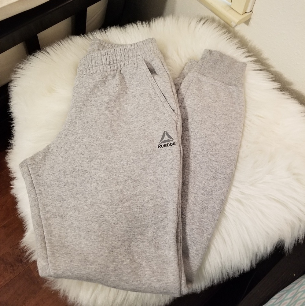 Reebok gray sweatpants / joggers